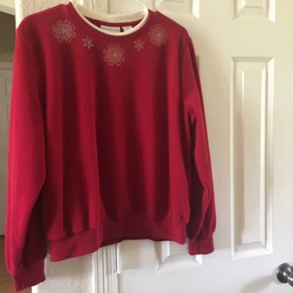 Alfred Dunner Red Diamond Stud Chenille Top